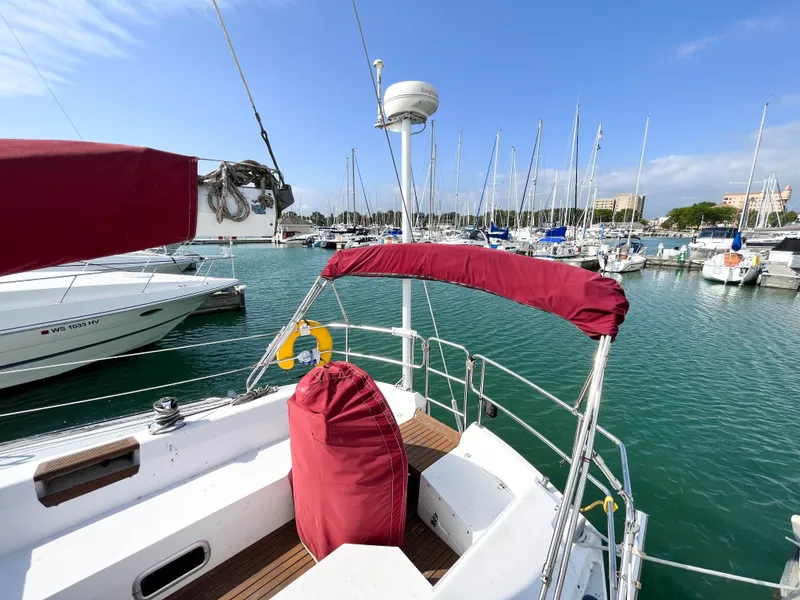 Slide: The Image of Catalina 42 1989 - 13