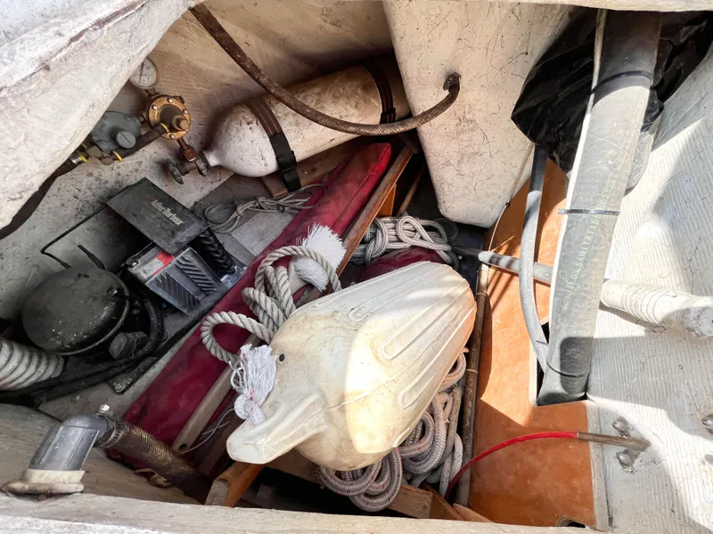 Slide: The Image of Catalina 42 1989 - 29