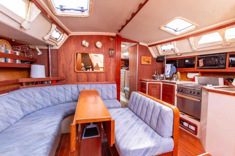 Slide: The Image of Catalina 42 1989 - 32