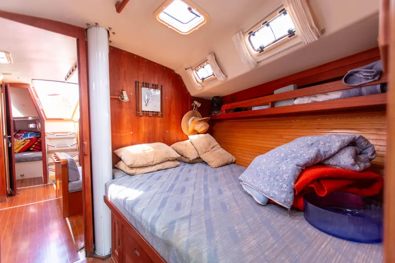 Slide: The Image of Catalina 42 1989 - 53