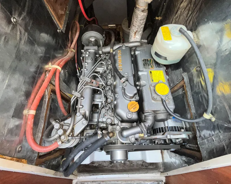 Slide: The Image of Catalina 42 1989 - 66