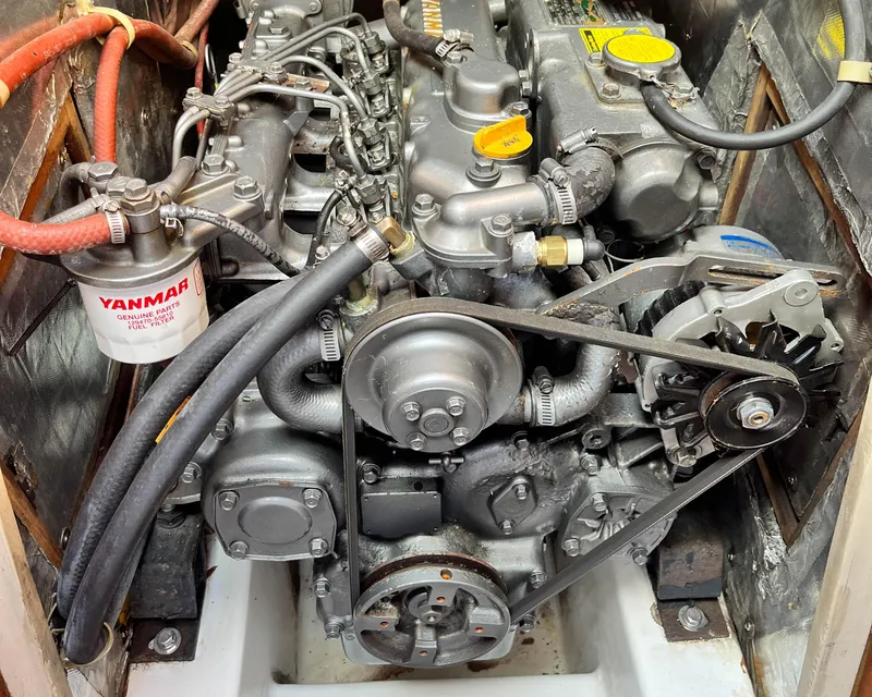 Slide: The Image of Catalina 42 1989 - 67