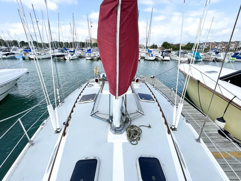 Slide: The Image of Catalina 42 1989 - 7