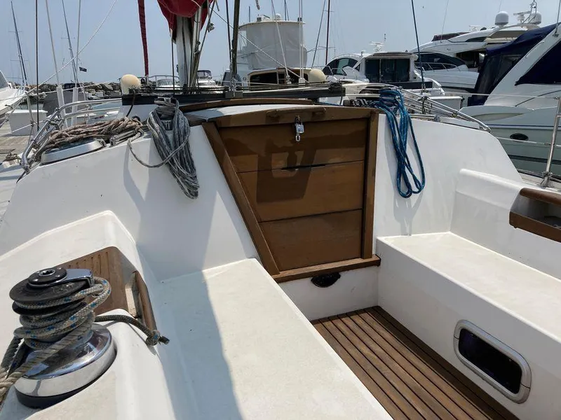 Slide: The Image of Catalina 42 1989 - 78