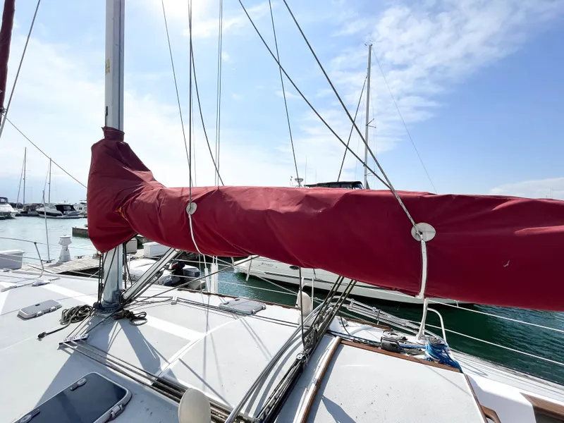 Slide: The Image of Catalina 42 1989 - 9