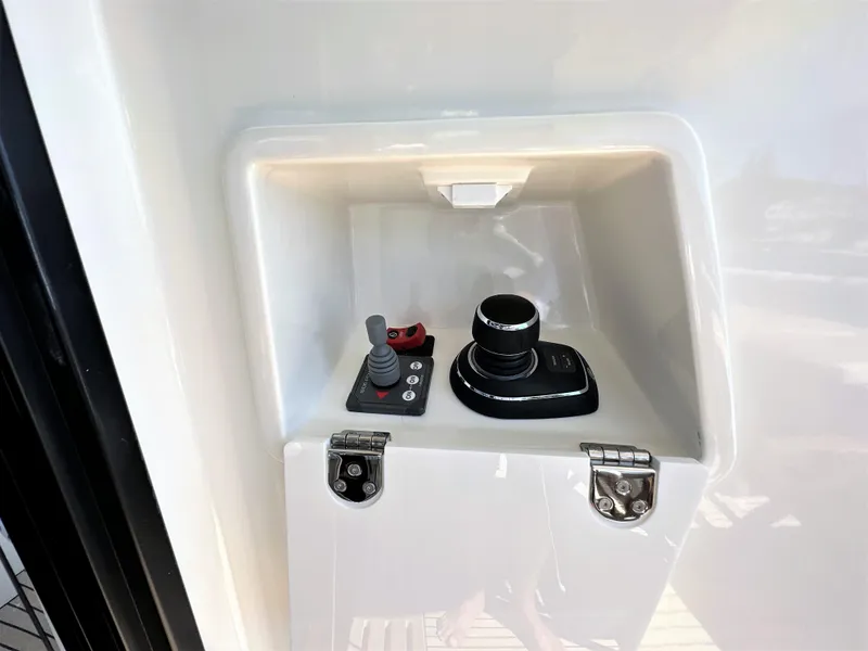 Slide: The Image of 2022 Prestige Yachts 590 Fly - 10