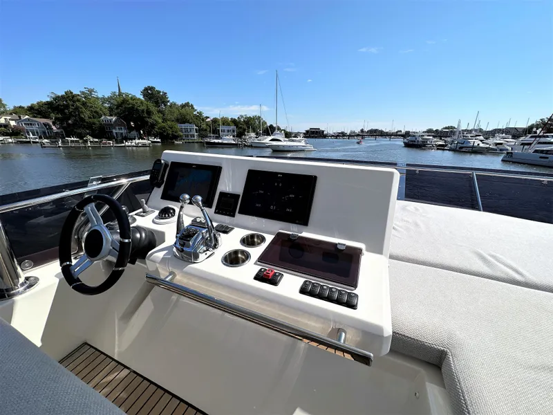 Slide: The Image of 2022 Prestige Yachts 590 Fly - 27