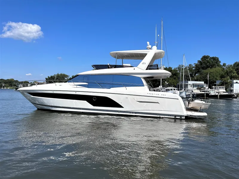 Slide: The Image of 2022 Prestige Yachts 590 Fly - 3