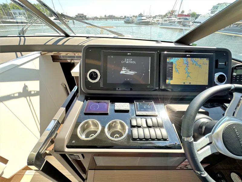 Slide: The Image of 2022 Prestige Yachts 590 Fly - 54