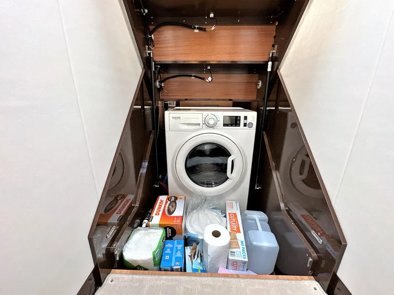 Slide: The Image of 2022 Prestige Yachts 590 Fly - 68