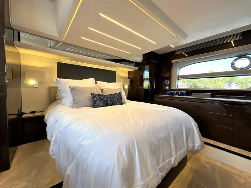 Slide: The Image of 2022 Prestige Yachts 590 Fly - 72