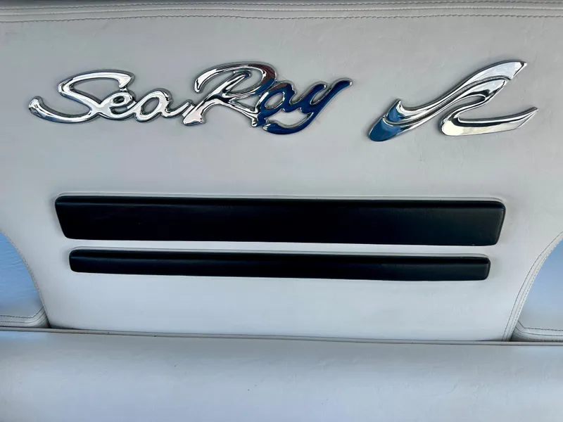 Slide: The Image of Sea Ray 420 Express Cruiser 1991 - 30