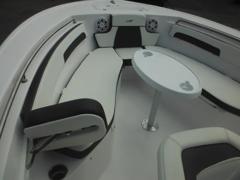 Slide: The Image of Tidewater 220 LXF 2024 - 55