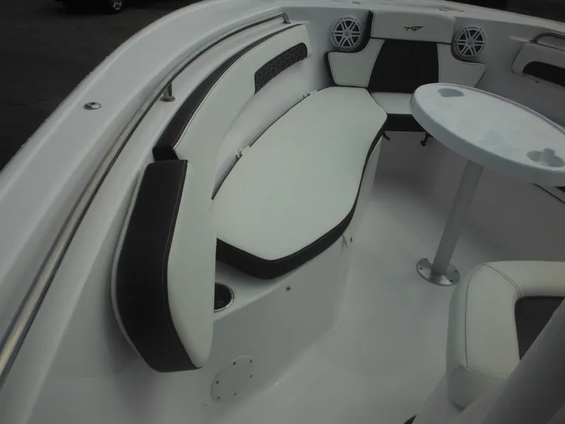 Slide: The Image of Tidewater 220 LXF 2024 - 58