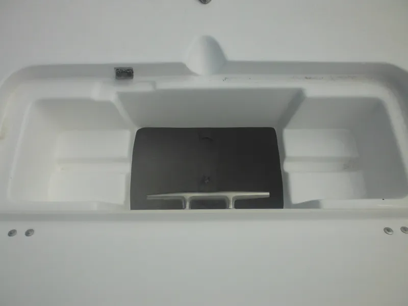 Slide: The Image of Tidewater 220 LXF 2024 - 59