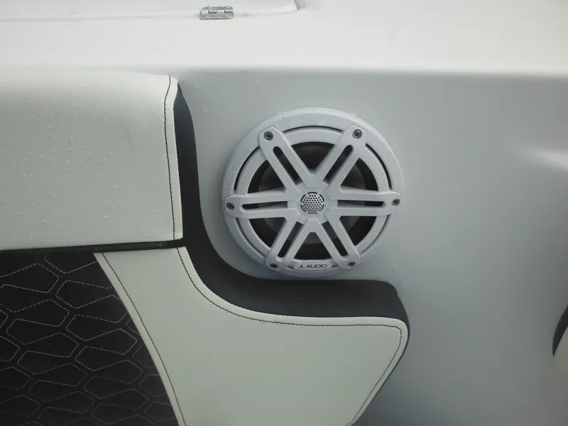 Slide: The Image of Tidewater 220 LXF 2024 - 69