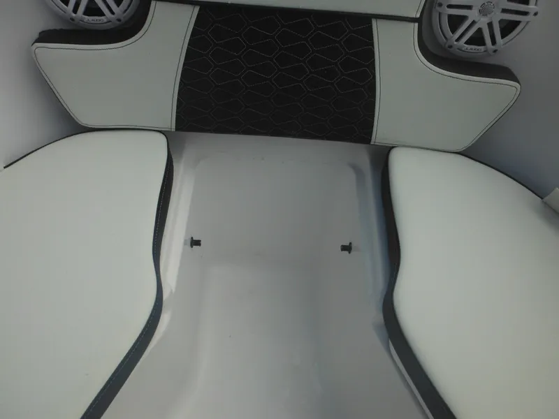 Slide: The Image of Tidewater 220 LXF 2024 - 71