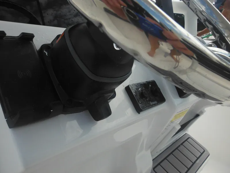 Slide: The Image of Tidewater 220 LXF 2024 - 73