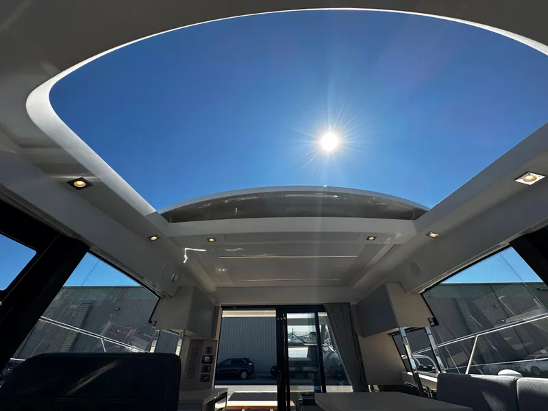 Slide: The Image of Prestige 420S 2024 - 50