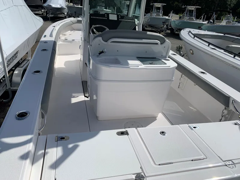 Slide: The Image of Everglades 273 Center Console 2023 - 8