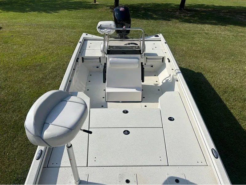 Slide: The Image of Ranger RB200 2024 - 8