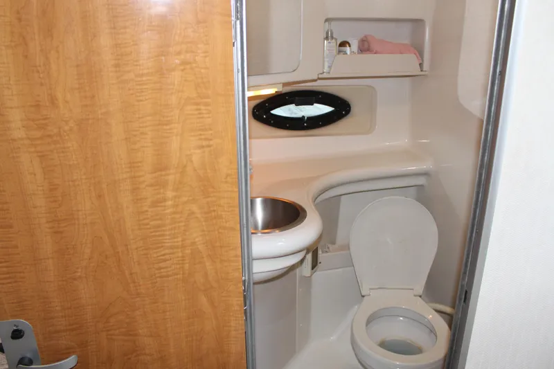 Slide: The Image of Regal Commodore 2860 2002 - 22