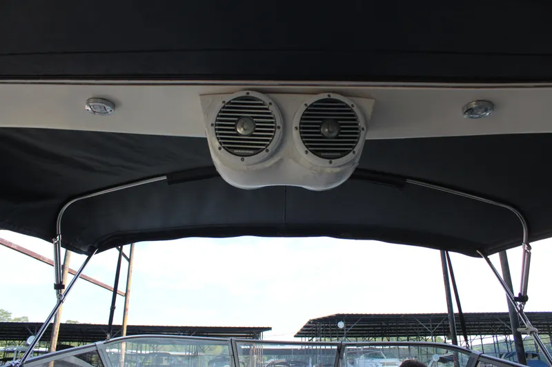 Slide: The Image of Regal Commodore 2860 2002 - 24