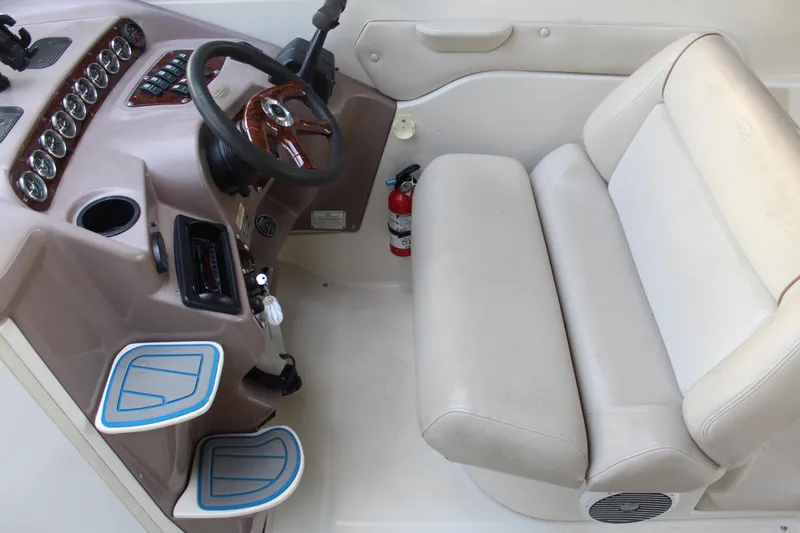 Slide: The Image of Regal Commodore 2860 2002 - 8