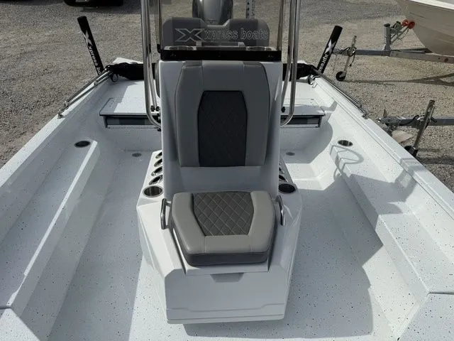 Slide: The Image of Xpress H22B 2024 - 8