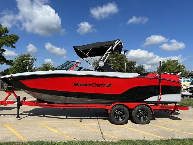 The Image of MasterCraft XT24 2024 - 1
