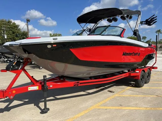 Slide: The Image of MasterCraft XT24 2024 - 3