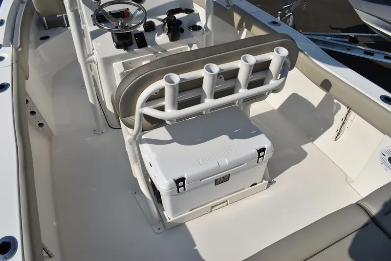 Slide: The Image of Key West Boats 203 FS 2024 - 22