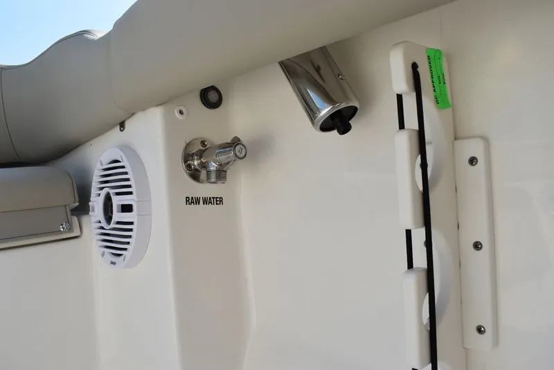 Slide: The Image of Key West Boats 203 FS 2024 - 29