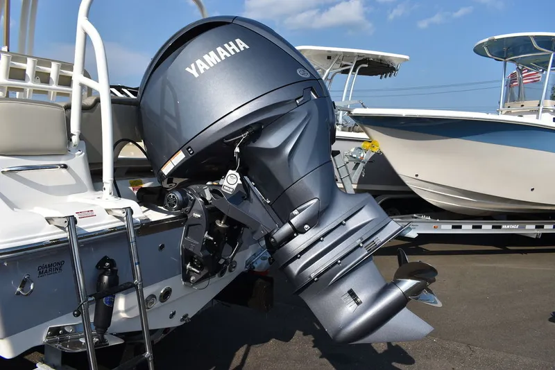 Slide: The Image of Key West Boats 203 FS 2024 - 55