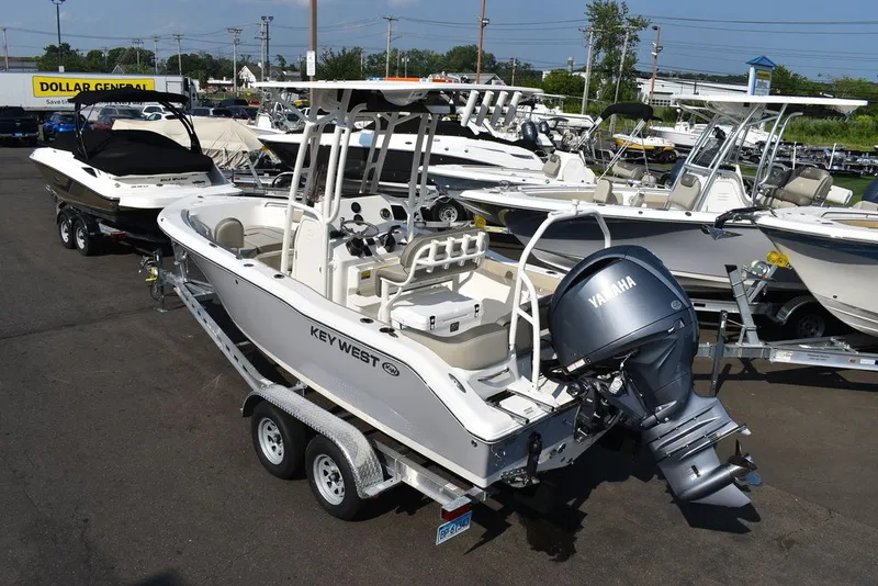 Slide: The Image of Key West Boats 203 FS 2024 - 6