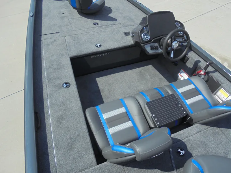Slide: The Image of 2024 Ranger Boats RT178C - 13