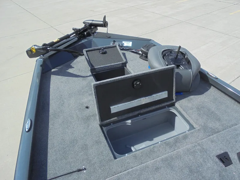 Slide: The Image of 2024 Ranger Boats RT178C - 14