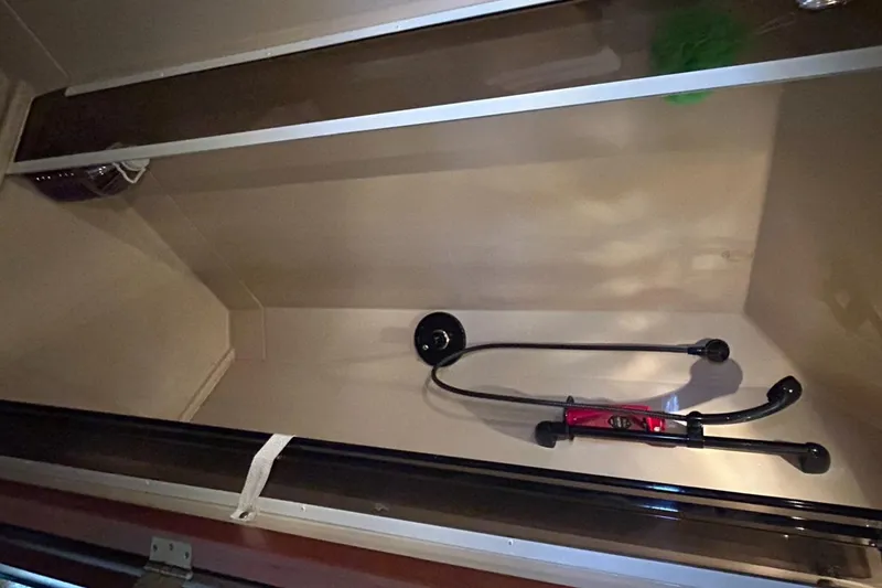 Slide: The Image of Cruisers Yachts 3870 Express 2000 - 69