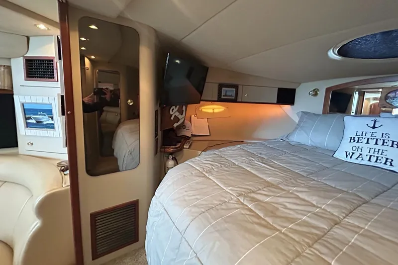 Slide: The Image of Cruisers Yachts 3870 Express 2000 - 73