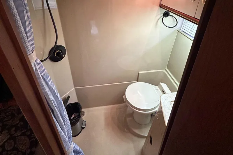 Slide: The Image of Cruisers Yachts 3870 Express 2000 - 82