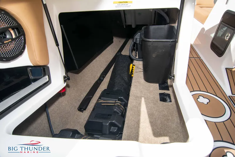 Slide: The Image of MasterCraft X24 2023 - 58