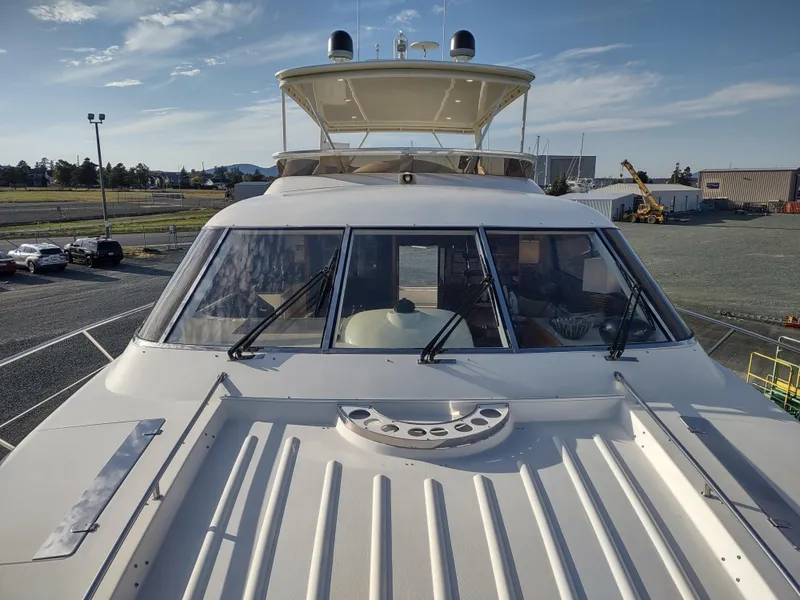 Slide: The Image of Fairline 66 1997 - 85