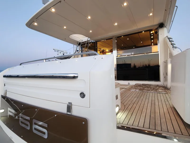 Slide: The Image of Fairline 66 1997 - 93