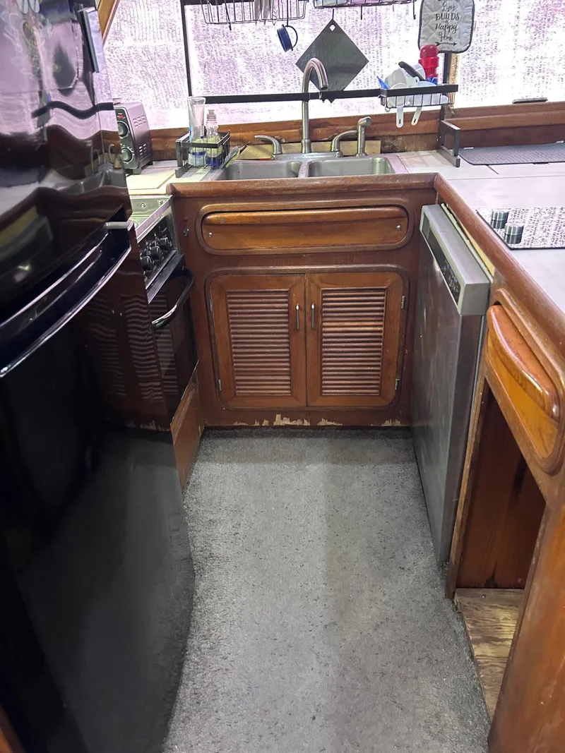 Slide: The Image of U shaped galley - 21