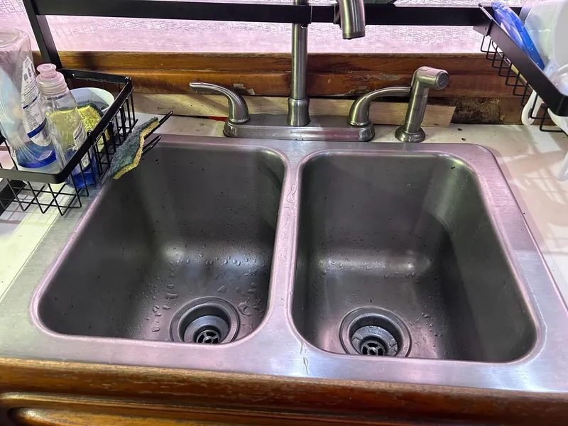 Slide: The Image of double stainless steel sinks - 23