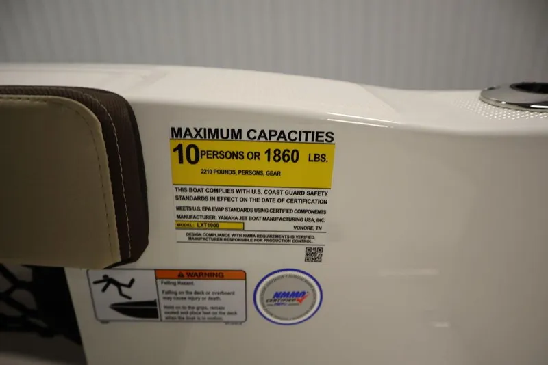 Slide: The Image of 2024 Yamaha Boats 222 FSH Sport capacity label, 10 persons or 1860 lbs. - 36