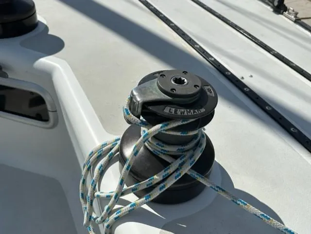 Slide: The Image of RUNNING BACKSTAY WINCH - 16