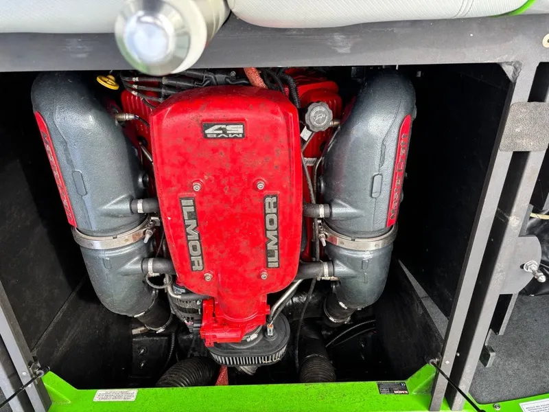 Slide: The Image of MasterCraft X30 2014 - 5