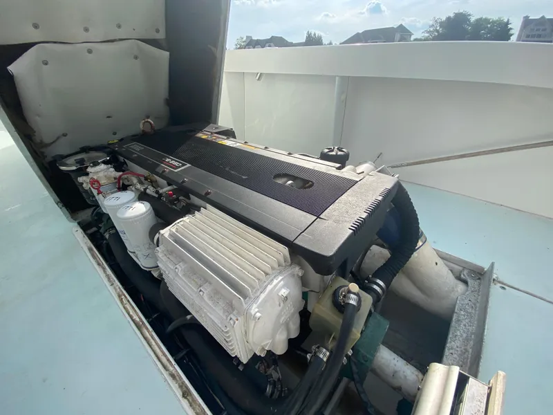 Slide: The Image of 2006 Kryptonite 41 CC engine compartment with visible components. - 15