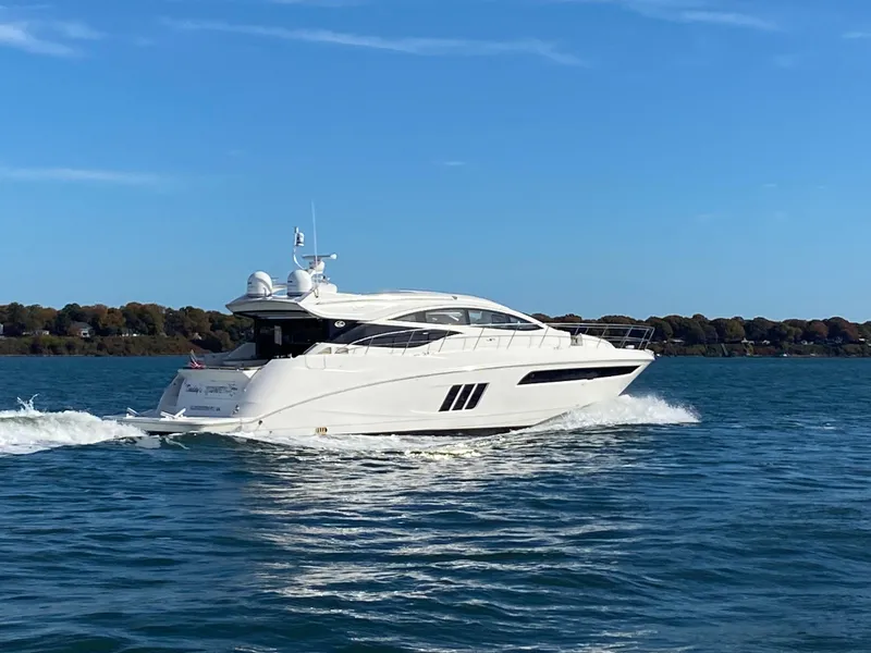 Slide: The Image of 2017 Sea Ray L590 - 47